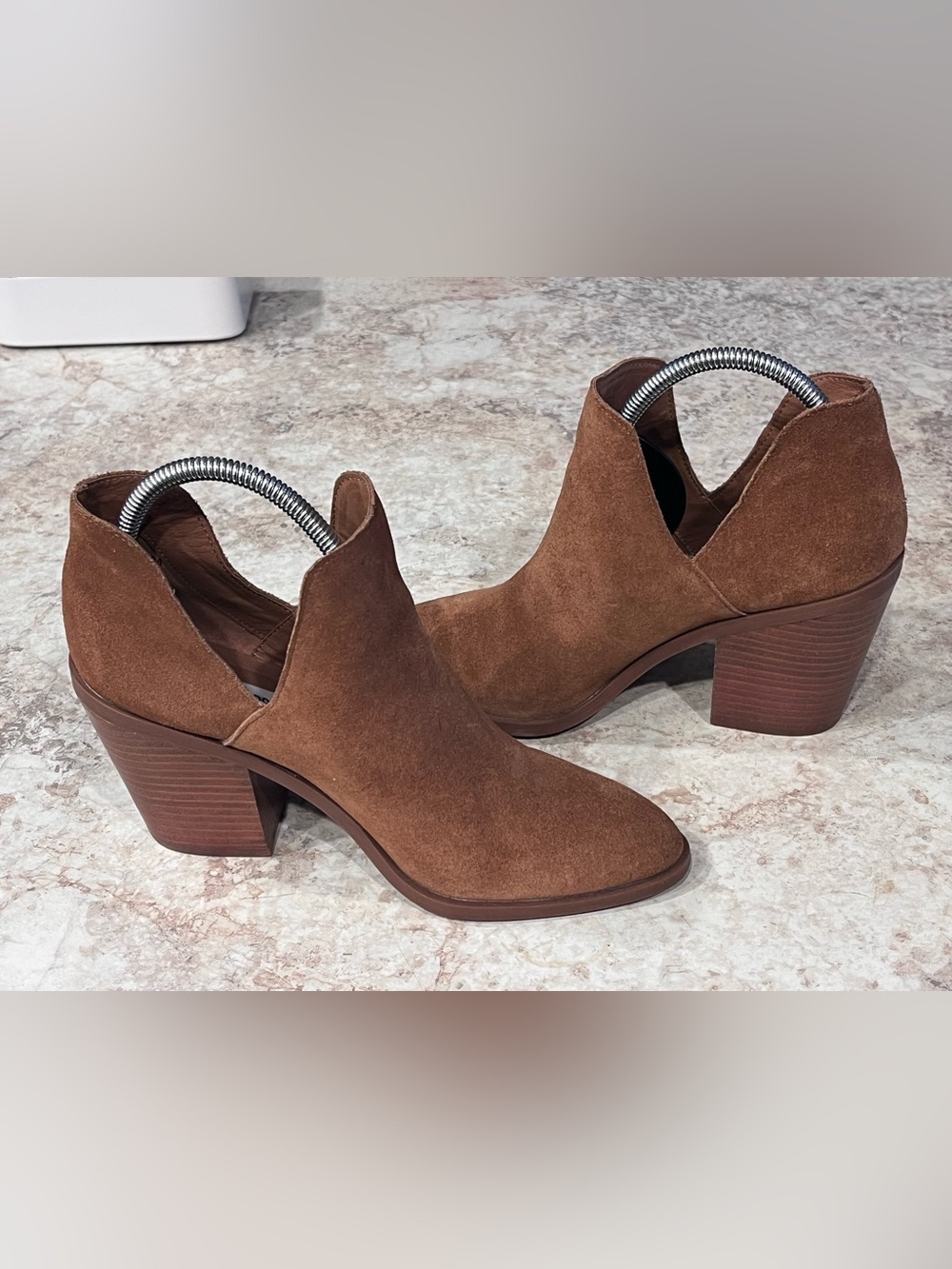 Steve Madden Aker Suede Ankle Booties Block Heel Cognac Side Slit Sz 10M
